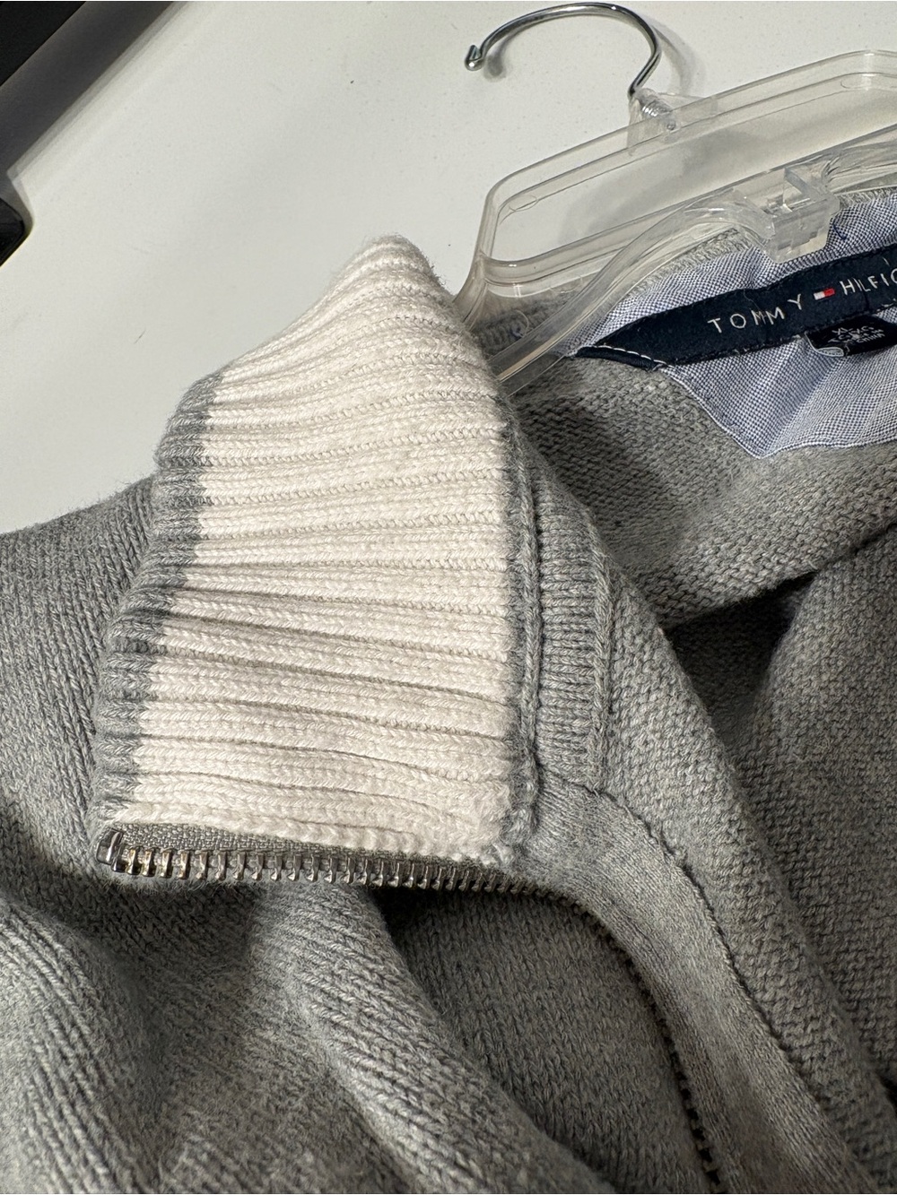 Tommy Hilfiger Men’s Light Gray Full-Zip Sweater with Cream Ribbed Collar - Picture 4 of 8